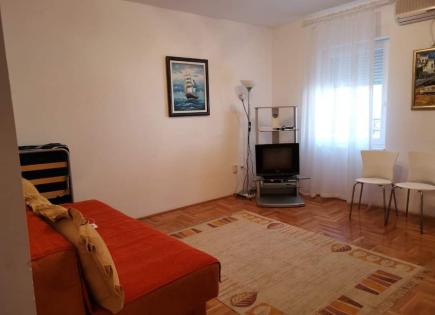 Piso para 78 000 euro en Petrovac, Montenegro