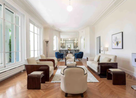 Villa pour 17 800 Euro par semaine à Antibes, France