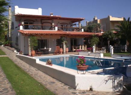 House for 2 100 000 euro in Attica, Greece