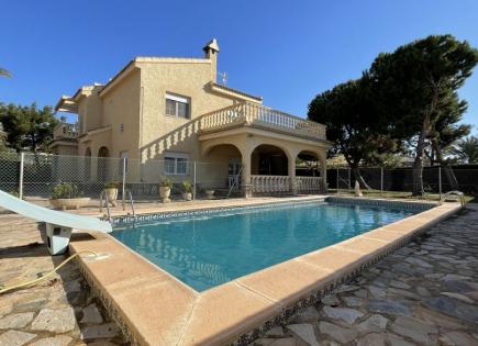 House for 800 000 euro on Costa Blanca, Spain