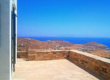 House for 1 200 000 euro on Cyclades, Greece