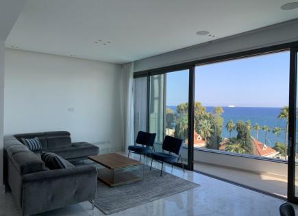 Flat for 1 400 000 euro in Limassol, Cyprus