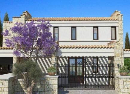 House for 1 610 400 euro in Paphos, Cyprus