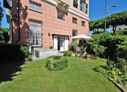 Flat for 1 150 000 euro in Genova, Italy