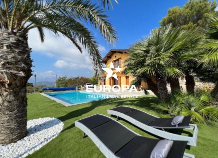 Villa for 990 000 euro in Vallebona, Italy