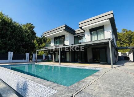 Villa pour 1 100 000 Euro à Kemer, Turquie