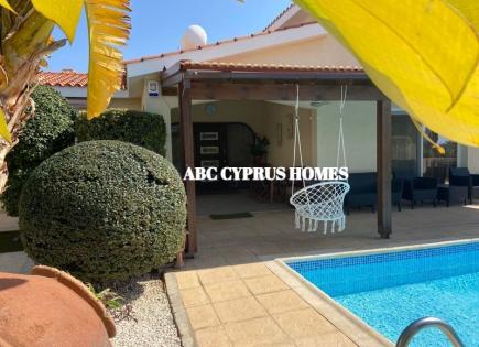 Villa für 560 000 euro in Peyia, Zypern