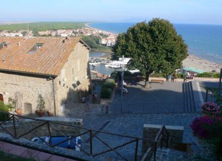 Flat for 500 000 euro in Castiglione della Pescaia, Italy