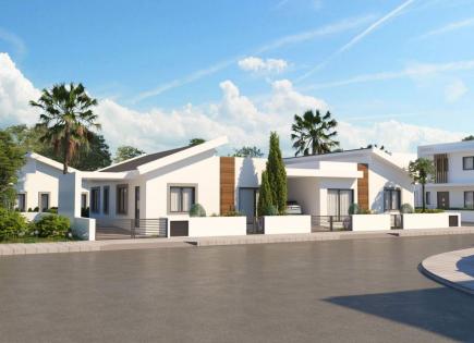 Bungalow for 250 000 euro in Protaras, Cyprus