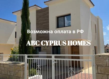 Townhouse for 329 000 euro in Coral Bay, Cyprus