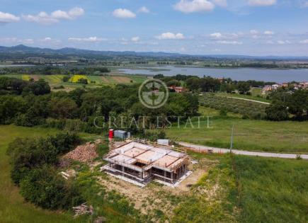 House for 1 500 000 euro in Castiglione del Lago, Italy