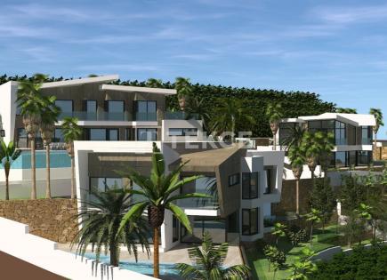 Villa für 1 400 000 euro in Calp, Spanien