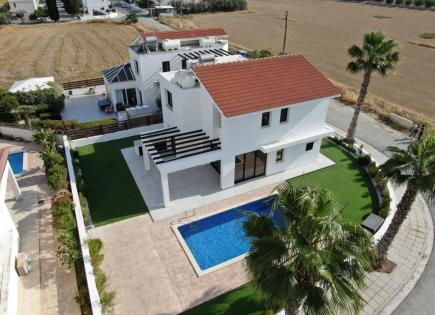 Villa für 540 000 euro in Larnaka, Zypern