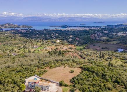 Terreno para 150 000 euro en Corfú, Grecia