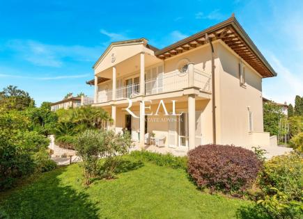 Maison pour 55 000 Euro par mois à Forte dei Marmi, Italie