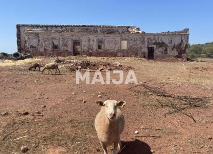 Land for 699 950 euro in Silves, Portugal