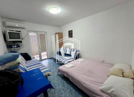 Apartamento para 75 000 euro en Becici, Montenegro