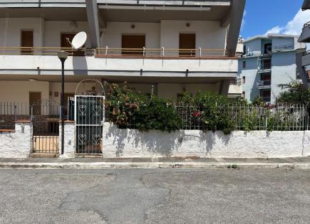 Piso para 95 000 euro en Scalea, Italia