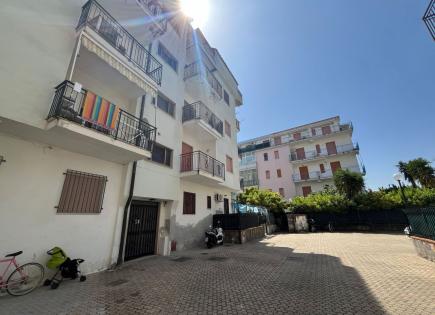 Appartement pour 38 000 Euro à Scalea, Italie