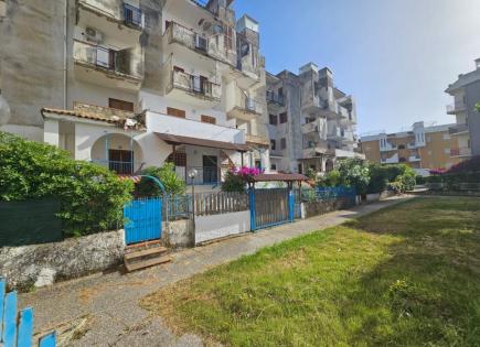 Appartement pour 48 000 Euro à Scalea, Italie