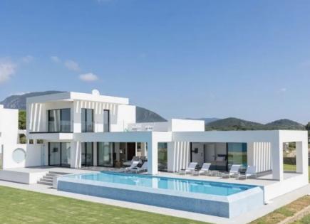 Villa for 2 300 000 euro on Corfu, Greece