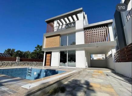 Villa für 413 700 euro in Karolanolu, Zypern