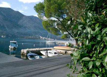 Haus für 850 000 euro in Kotor, Montenegro