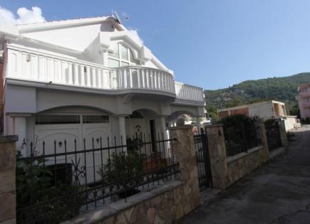 Haus für 625 000 euro in Budva, Montenegro