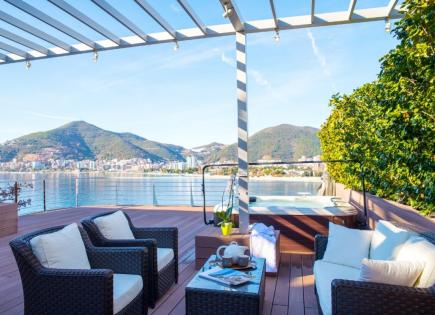 Flat for 1 800 000 euro in Budva, Montenegro