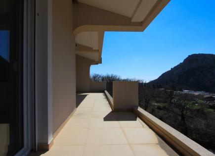 House for 560 000 euro in Sutomore, Montenegro