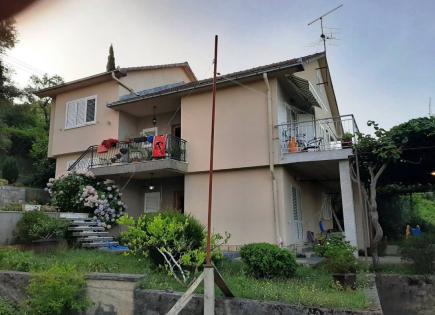 Haus für 1 100 000 euro in Tivat, Montenegro