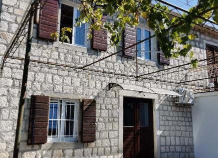 Stadthaus für 1 575 000 euro in Kotor, Montenegro