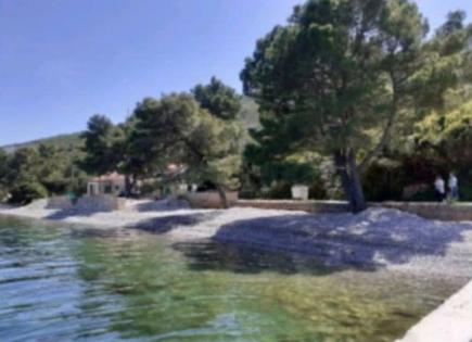 Terreno para 2 400 000 euro en Tivat, Montenegro