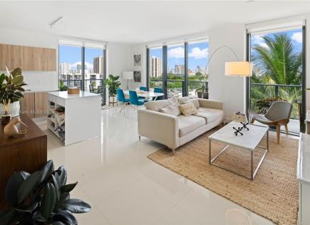 Wohnung für 718 174 euro in Miami, USA