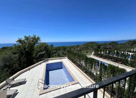 Cabaña para 760 000 euro en Budva, Montenegro