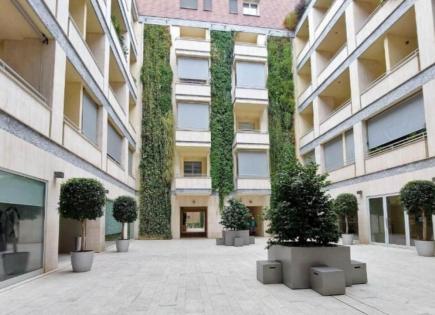 Apartment for 1 950 000 euro in Rome, Italy