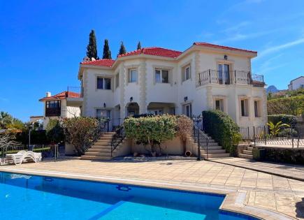 Villa for 603 990 euro in Bellapais, Cyprus