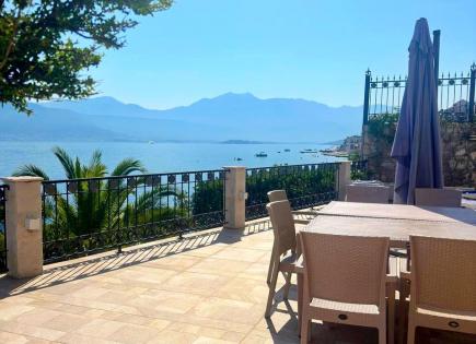 Villa for 2 000 000 euro in Krasici, Montenegro