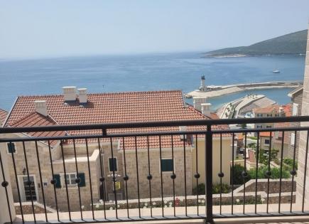 Flat for 645 000 euro on Lustica peninsula, Montenegro