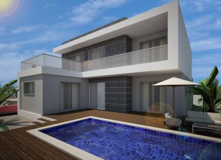 Villa para 458 000 euro en Benijófar, España