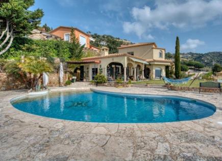 Maison pour 1 200 000 Euro sur la Costa Brava, Espagne