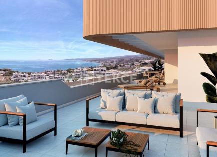 Apartamento para 702 000 euro en Estepona, España