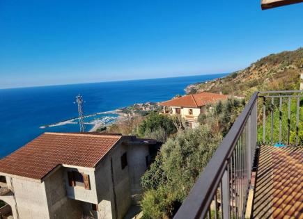 House for 185 000 euro in Cetraro, Italy