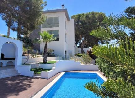 Villa for 950 000 euro in Los Balcones, Spain