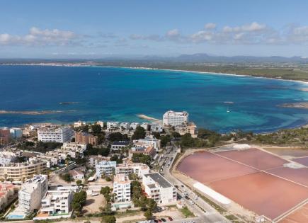 Apartment for 560 000 euro in Colonia de Sant Jordi, Spain