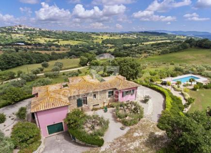 Villa für 750 000 euro in Italien