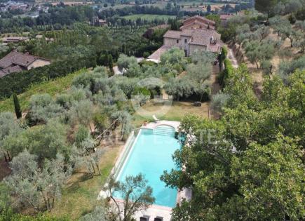 House for 1 400 000 euro in Cortona, Italy