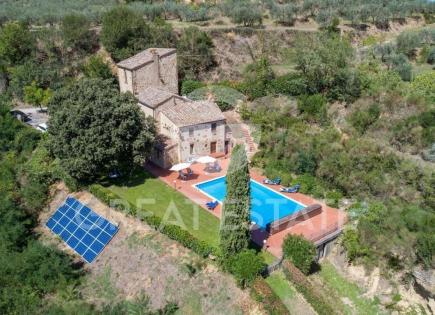 House for 1 180 000 euro in Montepulciano, Italy