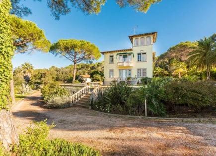 Villa pour 1 950 000 Euro à Castiglioncello, Italie