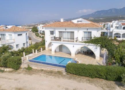 Villa pour 1 439 652 Euro à Esentepe, Chypre